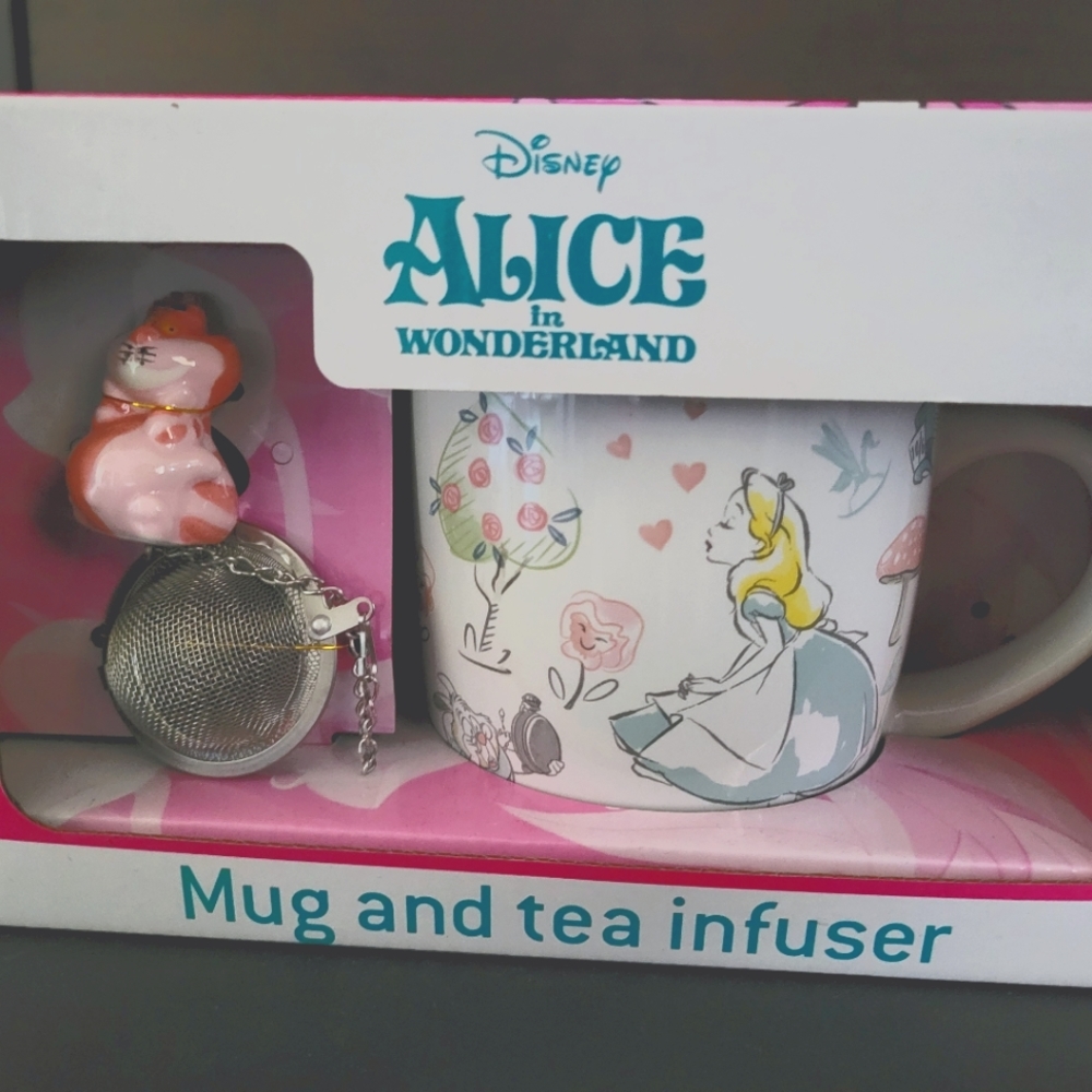 Alice in Wonderland Tea Infuser and Ceramic Mug